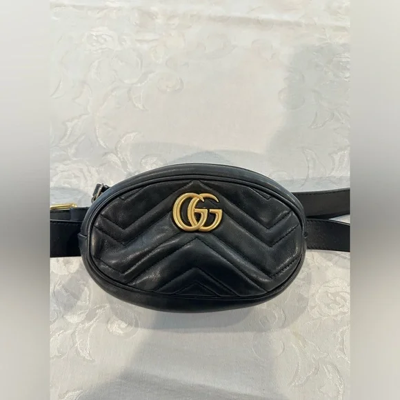 Gucci Crossbody Bag - Picture 2 of 7